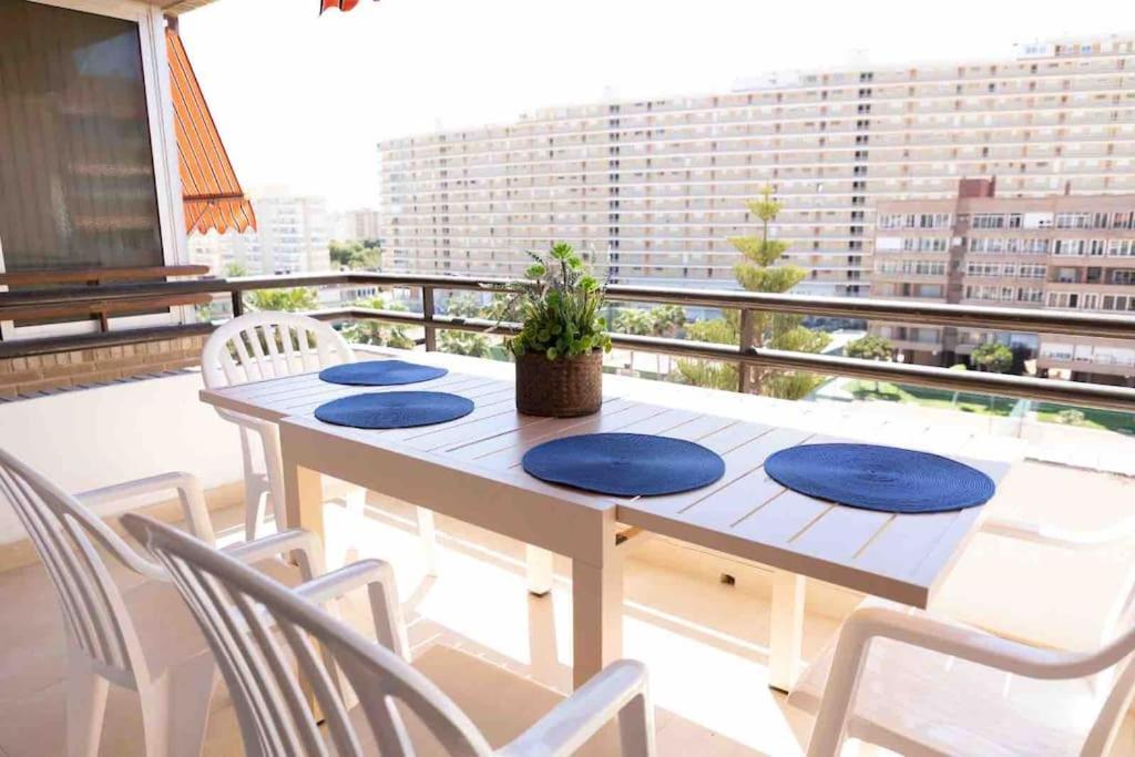 Апартаменти Gran Apartamento, Aire Acondicionado, Piscina Y Parking Gratuito Аліканте Екстер'єр фото